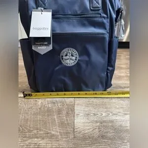 Baggallini | Bags | Baggallini Soho Backpack Midwestern  display picture 2